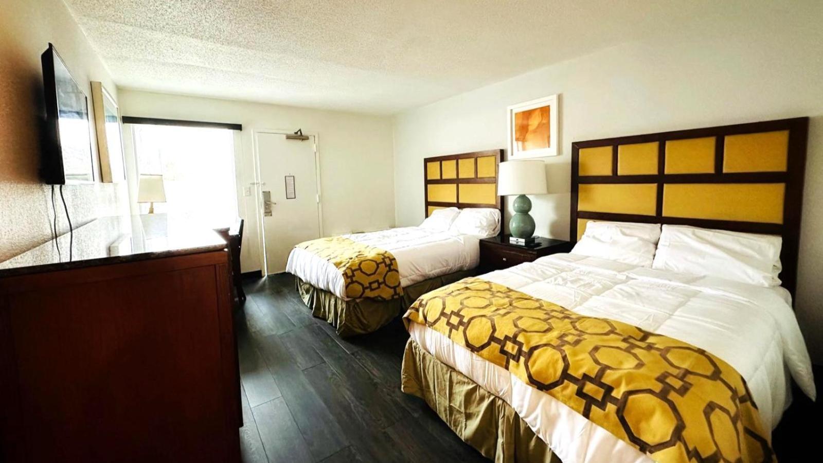 Baymont Inn And Suites By Wyndham Columbus / Near Osu Kültér fotó