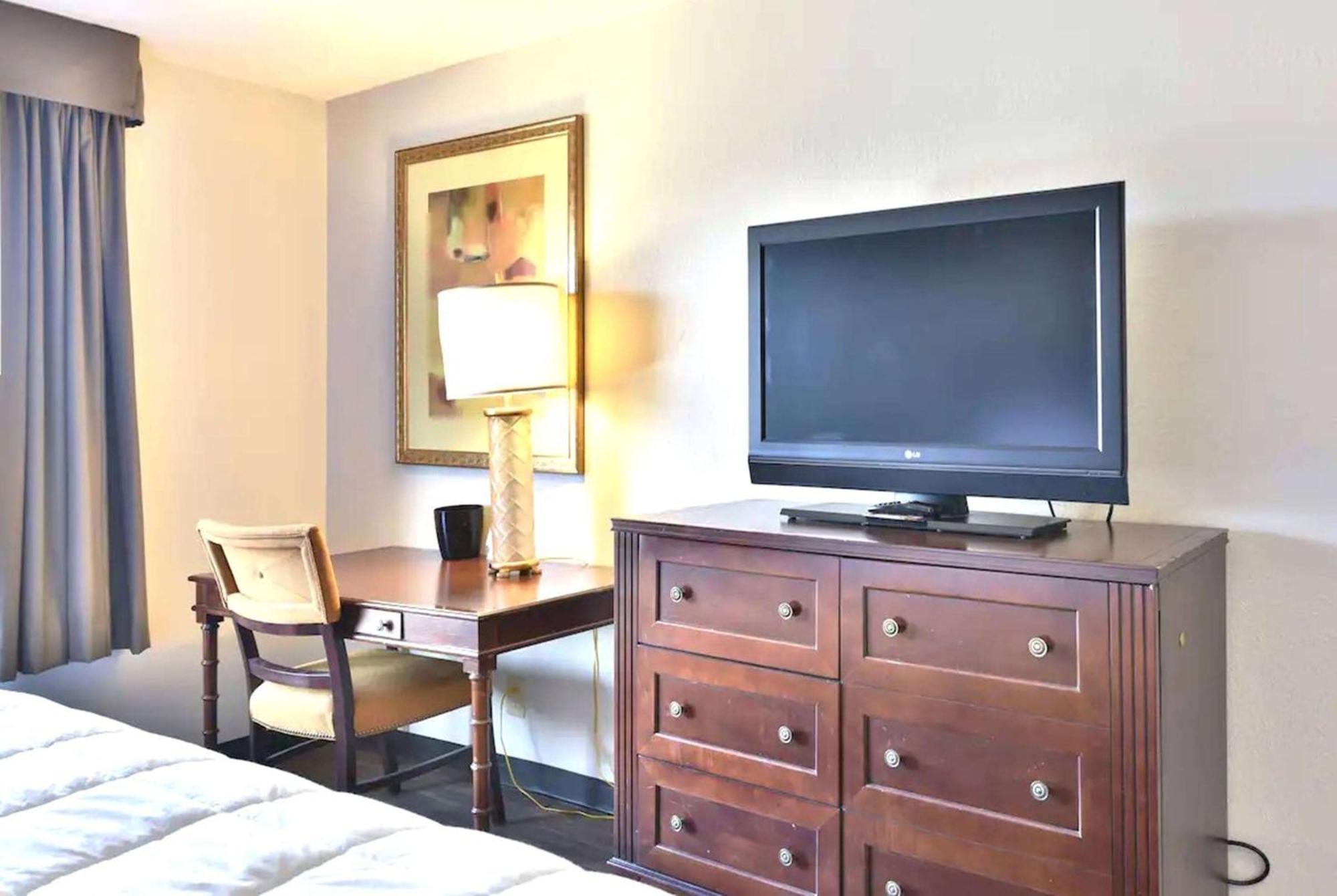 Baymont Inn And Suites By Wyndham Columbus / Near Osu Kültér fotó